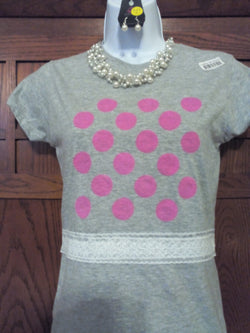 Polka Dot Ladies T-Shirt with Lace at Waist & Necklace Set - FayZen's Kreations